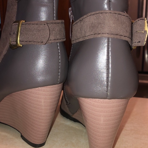 Grey Wedge Booties BRAND NEW!! - Picture 2 of 3